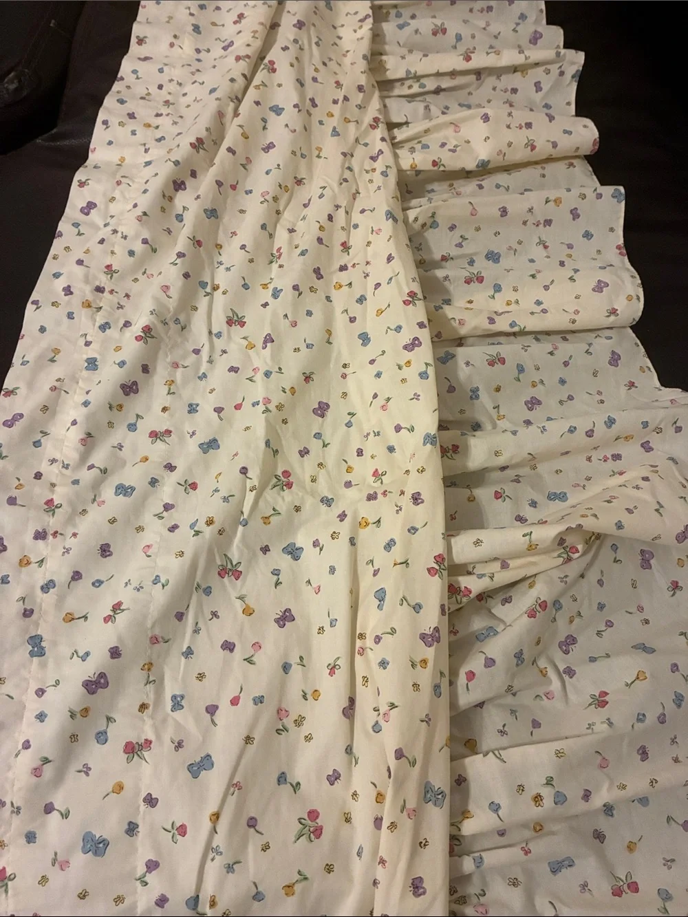 Classic Pooh Cream Floral & Butterfly Ruffled 2 Window Valance